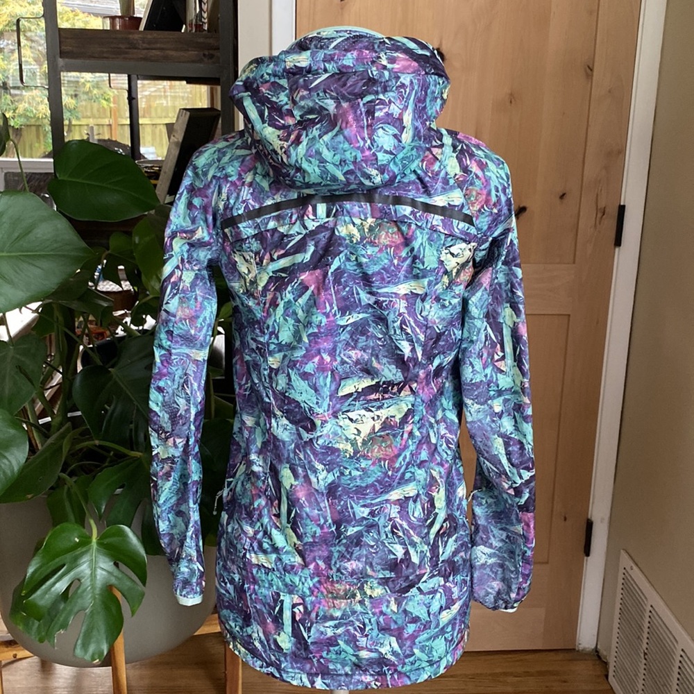 Lululemon packable jacket - Picture 6 of 16